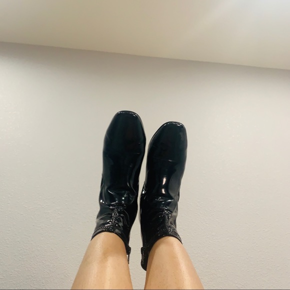 Boots - Picture 3 of 5